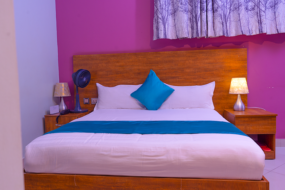 Deluxe Queen Room 201